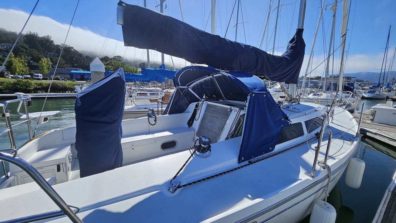 Mustique, Sausalito's Catalina 320 with a new dodger