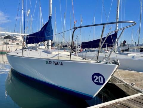 j 24 sailboat specs